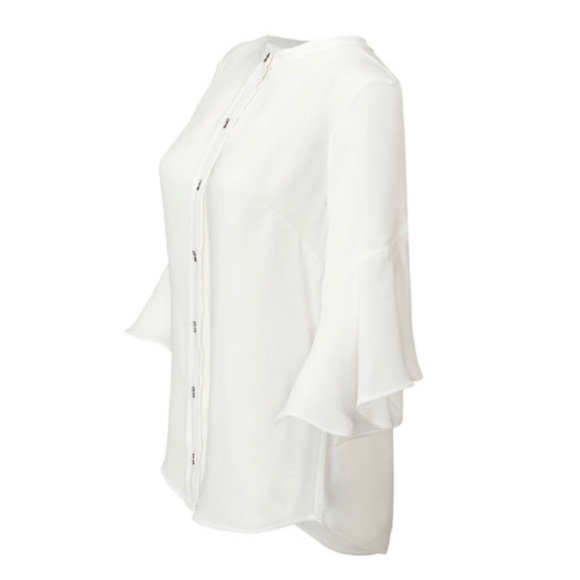 NWOT Cabi - Float Blouse - Polyester wheel-ruffled sleeves in White Size Small - Picture 2 of 9